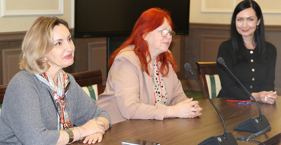 Изображение галереи