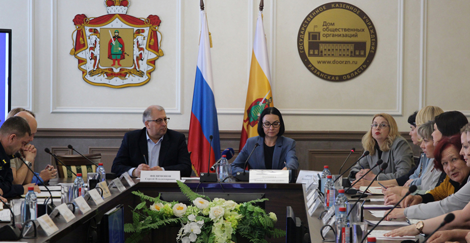 Состоялась встреча с членами семей Героев Советского Союза и Героев РФ