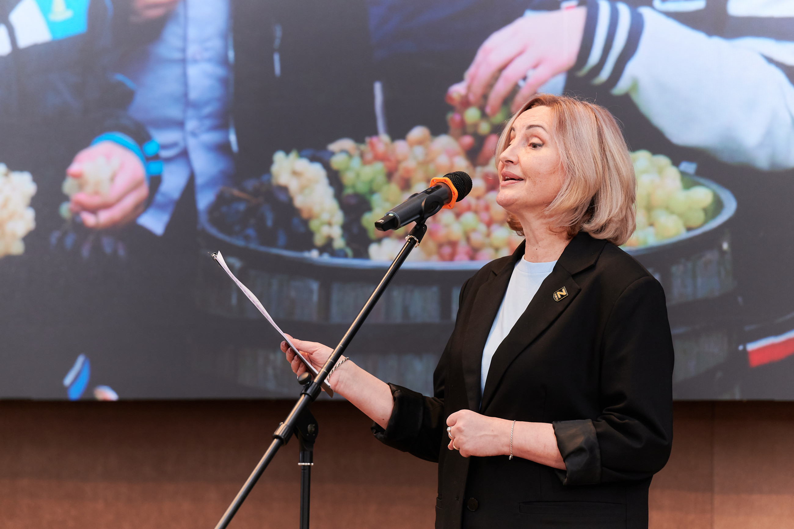 Изображение галереи