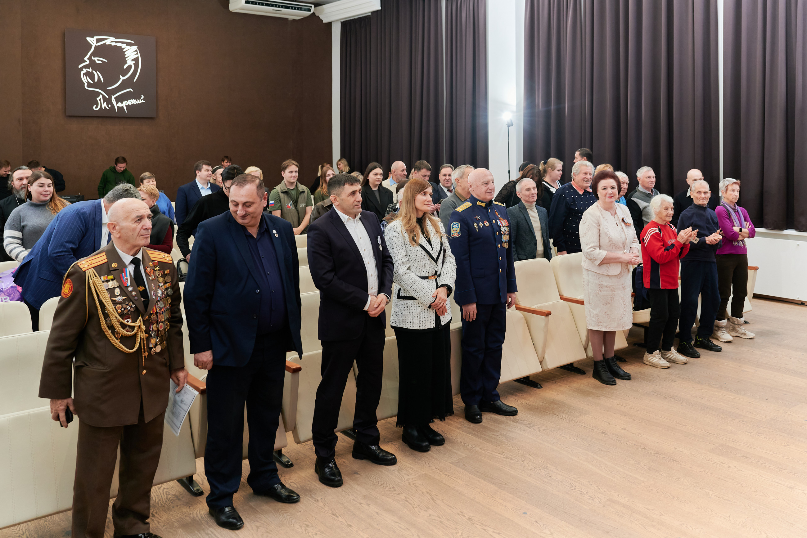 Изображение галереи