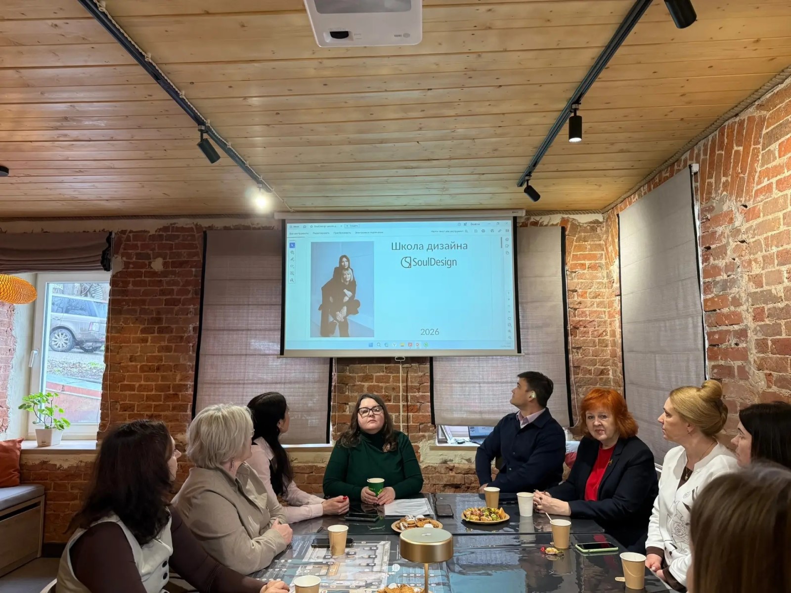 Изображение галереи